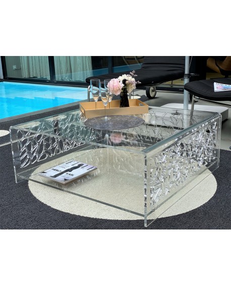 GRANDE TABLE BASSE VITRINE LIGNE RESILLE CLAIRLINE