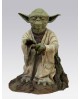 Yoda using the Force 1/5 E. Limitée Attakus