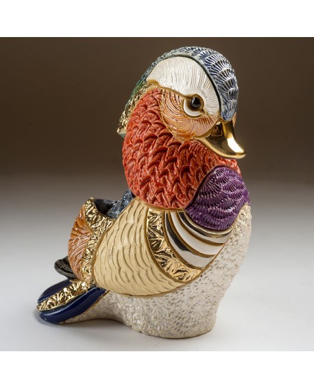 STATUETTE CANARD MANDARIN AVEC PELOTE DE ROSA